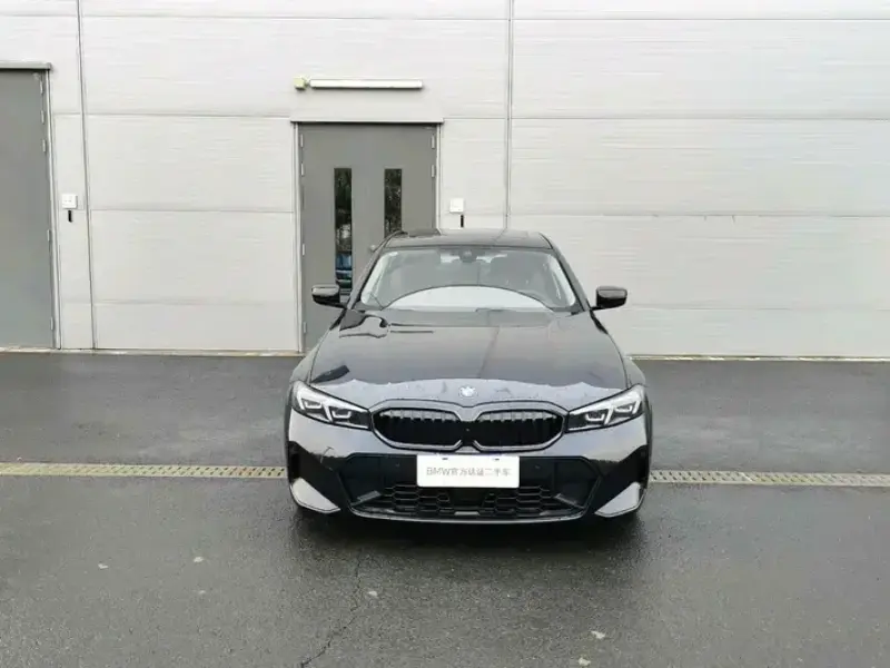 2025 BMW 3 серии с пробегом 10 400 км