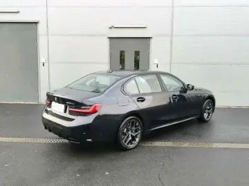 2025 BMW 3 серии с пробегом 10 400 км