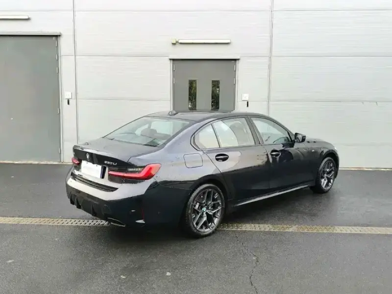2025 BMW 3 серии с пробегом 10 400 км