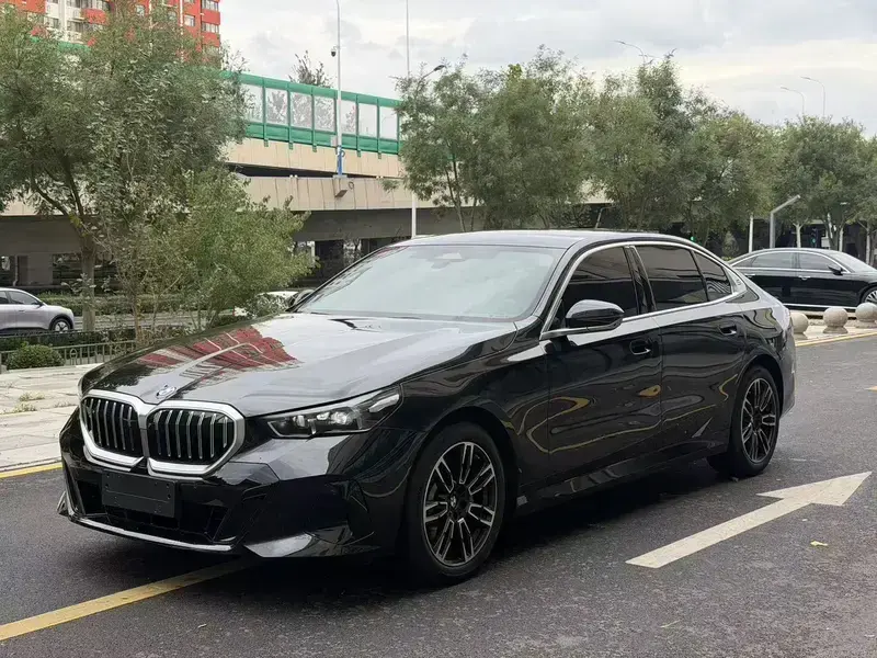 2026 BMW 5 серии с пробегом 3 000 км