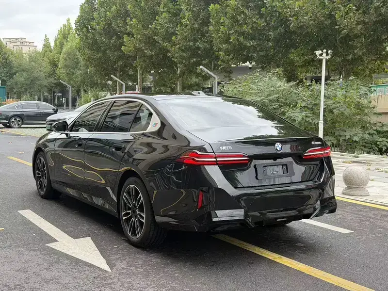 2026 BMW 5 серии с пробегом 3 000 км