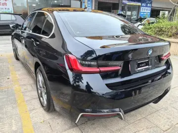 2023 BMW i3 с пробегом 40 000 км