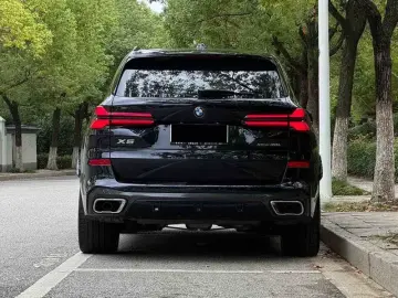 2025 BMW X5 с пробегом 22 000 км