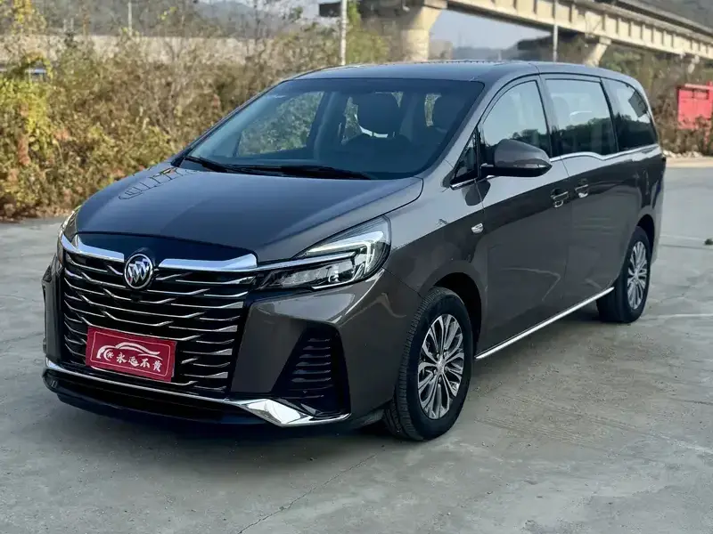 2022 Buick GL8 с пробегом 104 000 км