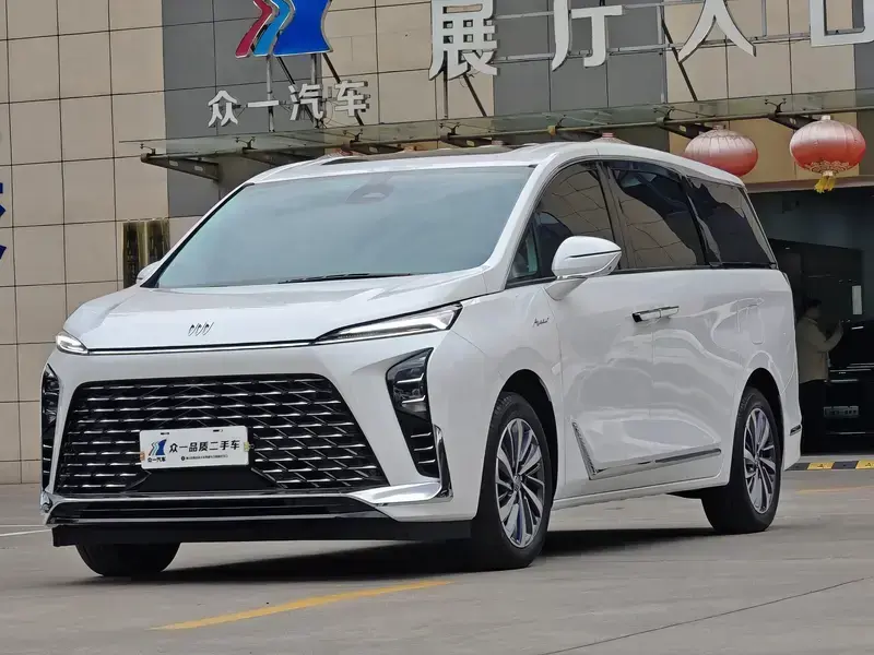 2026 Buick GL8 с пробегом 21 000 км