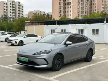 BYD Seal 05