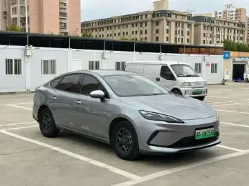 2025 BYD Seal 05 с пробегом 40 000 км