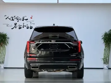 2021 Cadillac XT6 с пробегом 68 000 км