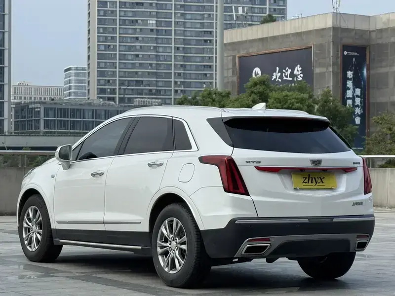 2020 Cadillac XT5 с пробегом 58 000 км