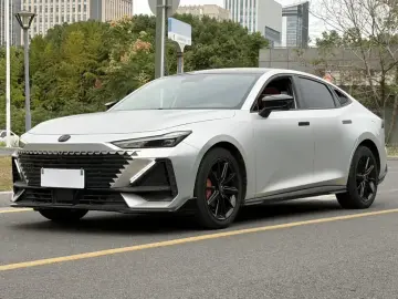 2022 Changan UNI-V с пробегом 35 700 км