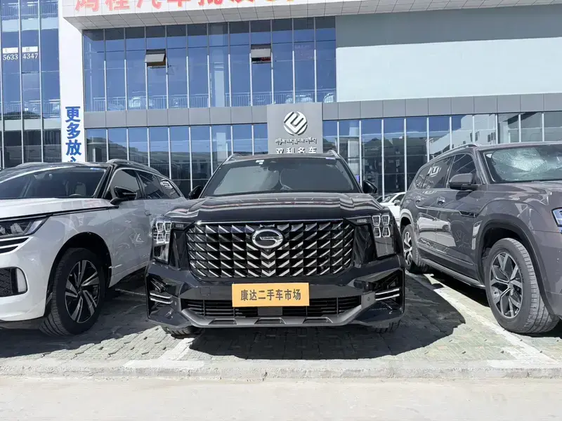 2022 GAC Trumpchi GS8 с пробегом 68 000 км