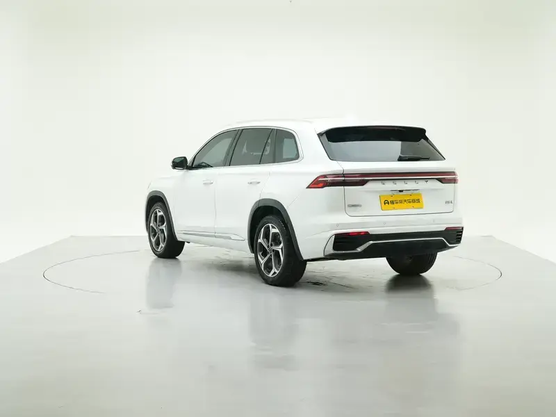 2021 Geely Monjaro с пробегом 47 000 км