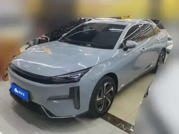 Geely Galaxy L6