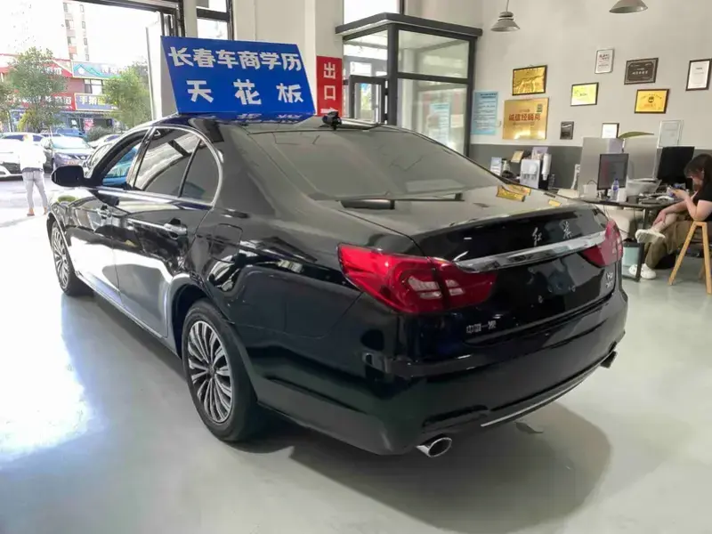 2019 Hongqi H7 с пробегом 35 000 км