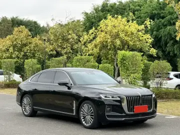 2020 Hongqi H9 с пробегом 82 000 км