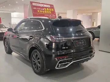 2024 Hongqi HS5 с пробегом 39 000 км
