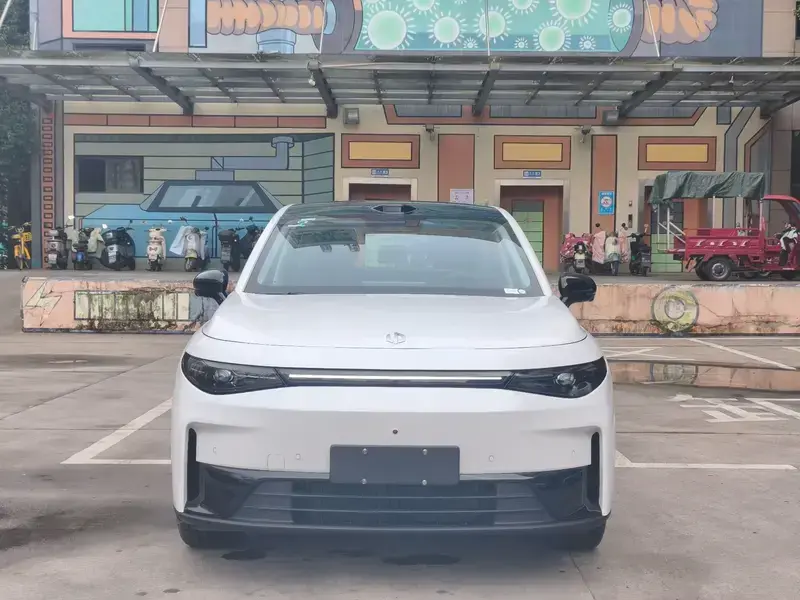 2026 Leapmotor C10 с пробегом 33 000 км
