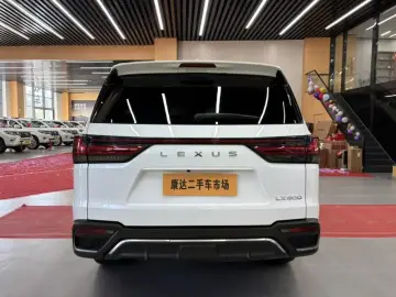 2023 Lexus LX с пробегом 63 400 км