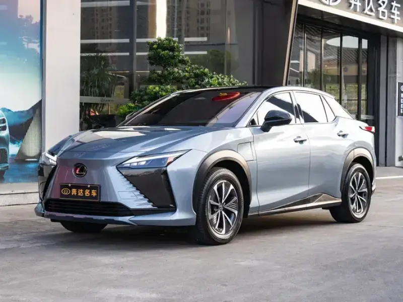 2023 Lexus RZ с пробегом 70 100 км