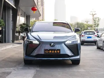 2023 Lexus RZ с пробегом 70 100 км