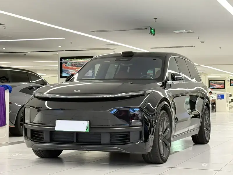 2024 Li Auto (Lixiang) L9 с пробегом 36 000 км