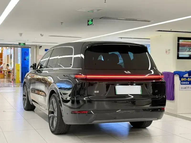 2024 Li Auto (Lixiang) L9 с пробегом 36 000 км