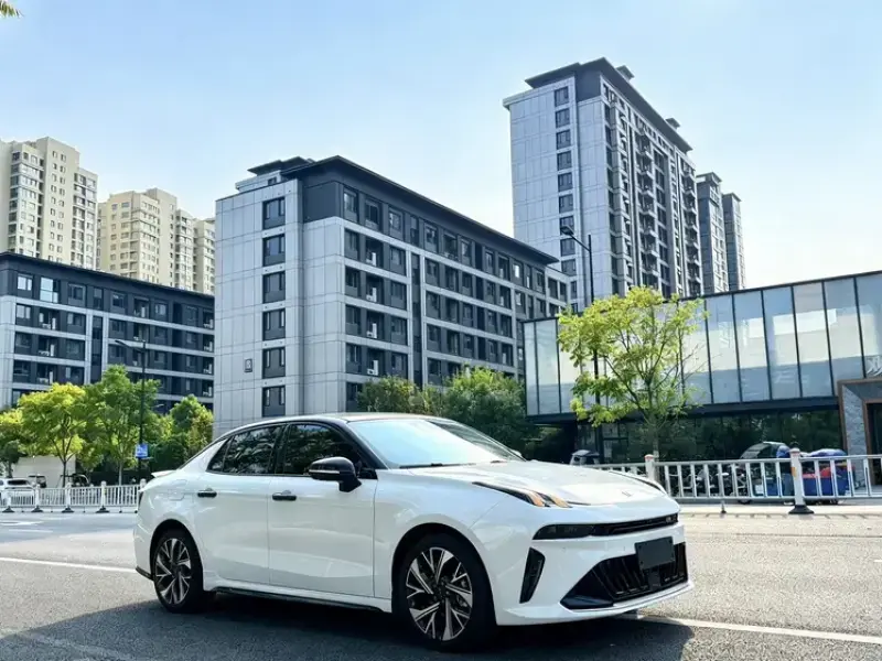 2026 Lynk & Co 03 с пробегом 6 000 км
