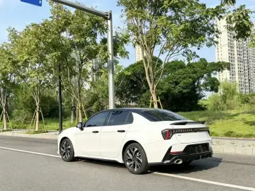 2026 Lynk & Co 03 с пробегом 6 000 км