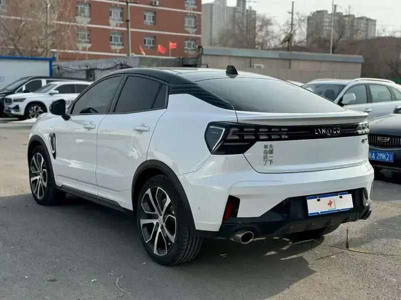 2022 Lynk & Co 05 с пробегом 60 000 км