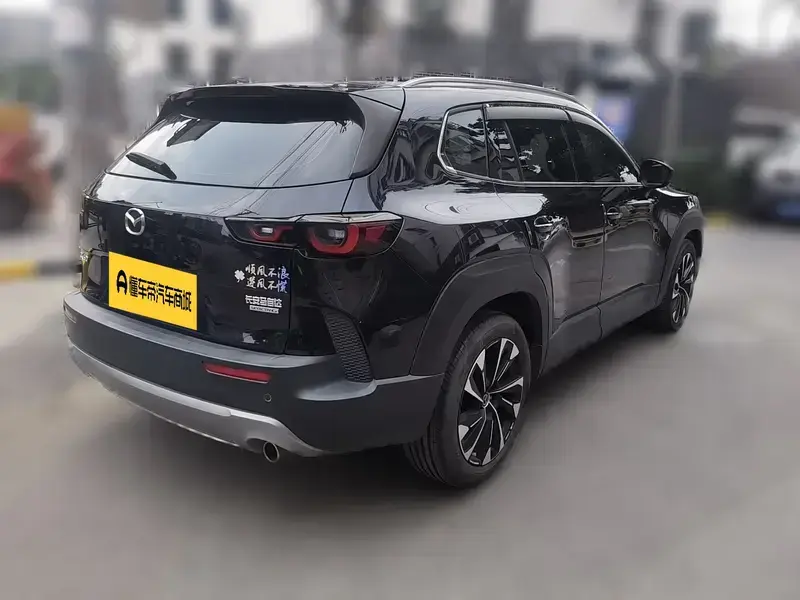 2023 Mazda CX-50 с пробегом 22 800 км
