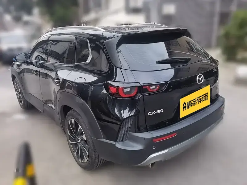 2023 Mazda CX-50 с пробегом 22 800 км