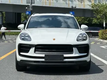 2023 Porsche Macan с пробегом 32 000 км