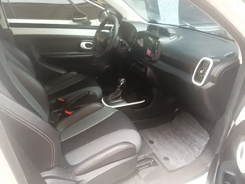 2022 Roewe Clever с пробегом 11 000 км