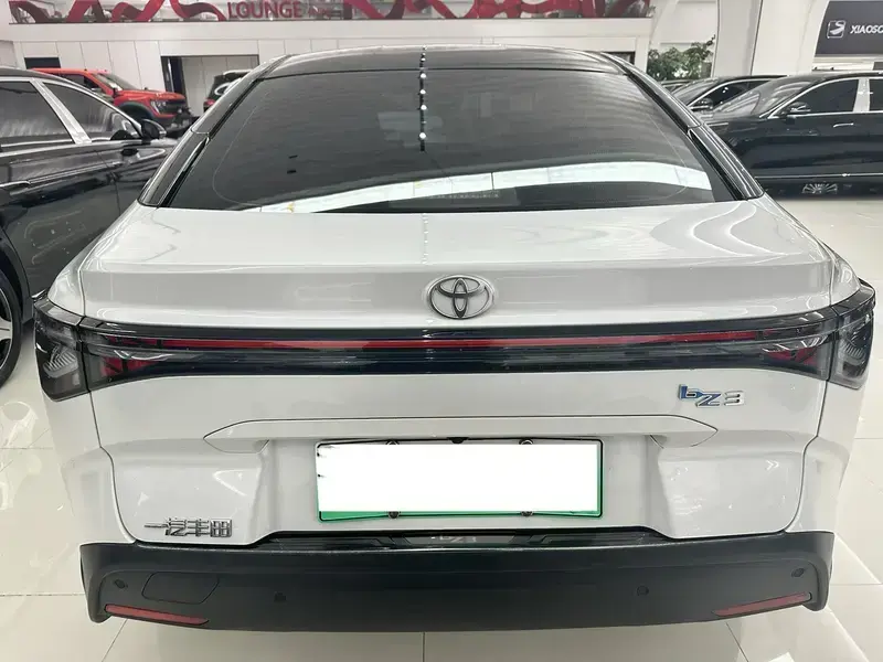 2023 Toyota bZ3 с пробегом 29 500 км