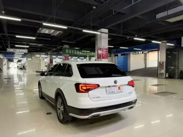 2018 Volkswagen C-Trek с пробегом 120 000 км