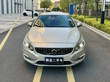 2019 Volvo S60 с пробегом 106 000 км
