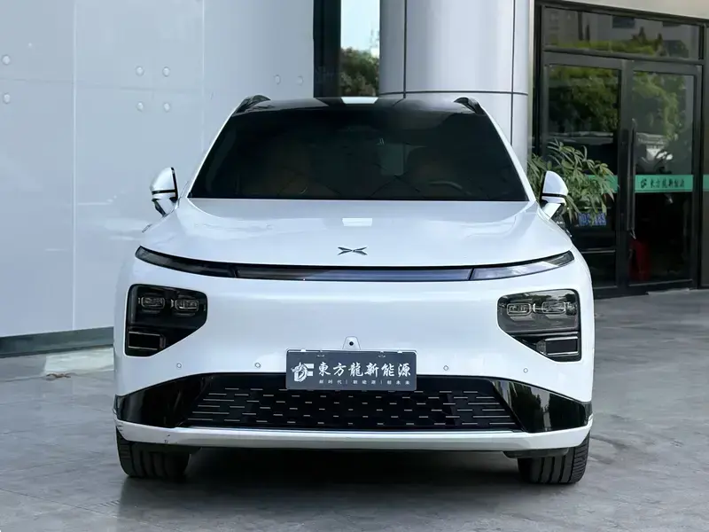 2022 Xpeng G9 с пробегом 31 000 км