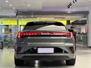 2024 Zeekr 001 с пробегом 55 000 км