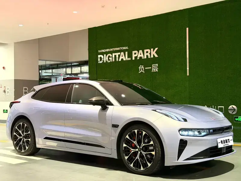 2026 Zeekr 001 с пробегом 5 000 км