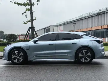 2023 Zeekr 001 с пробегом 118 100 км