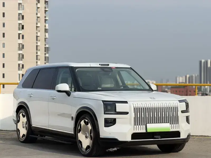 2025 Zeekr 9X с пробегом 6 300 км
