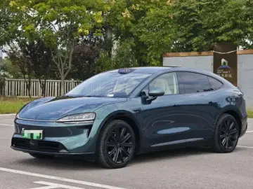 Luxeed R7