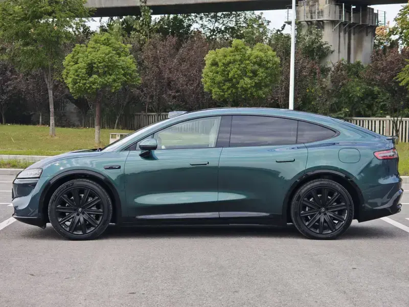 2026 Luxeed R7 с пробегом 12 000 км