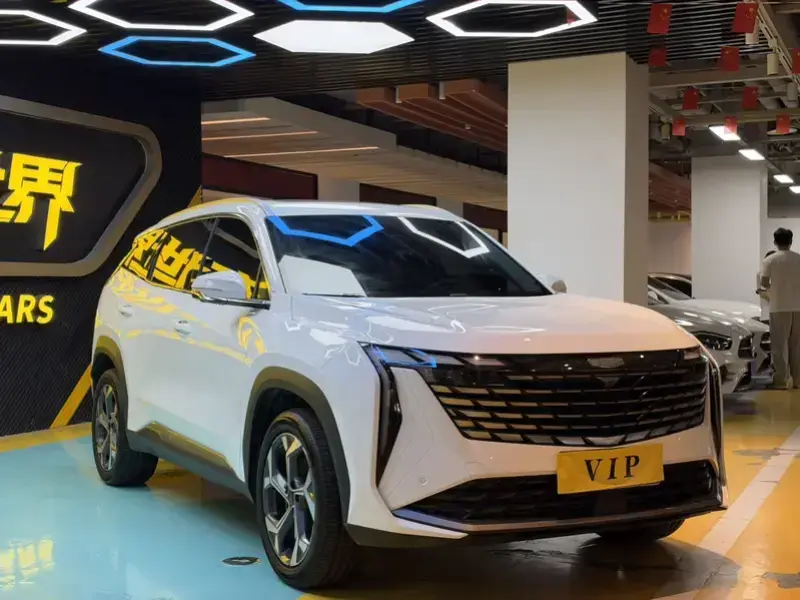 2024 Geely Boyue L с пробегом 7 000 км