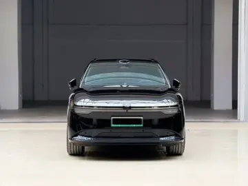 2025 Zeekr 7X с пробегом 12 300 км