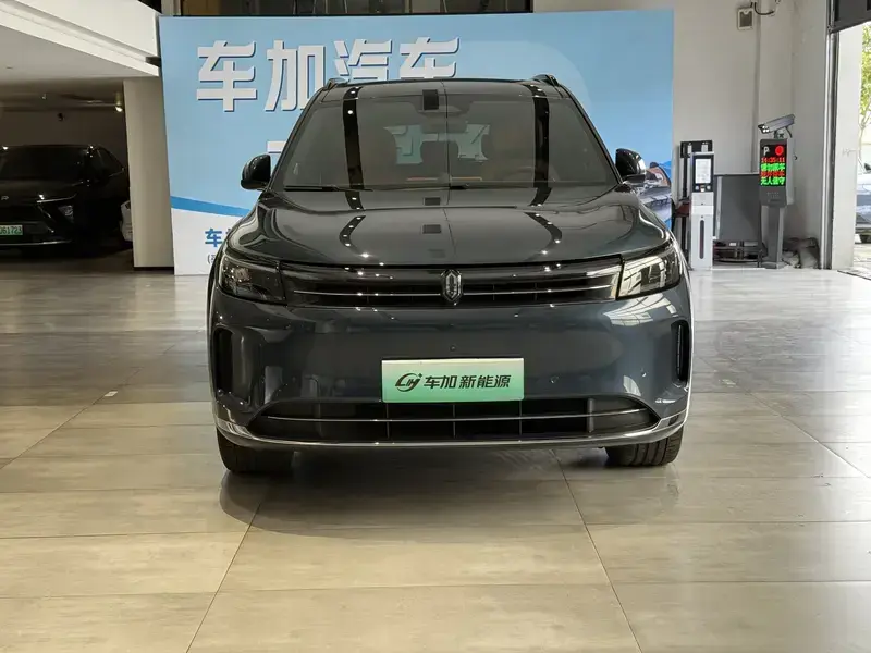 2024 Aito M7 с пробегом 23 000 км
