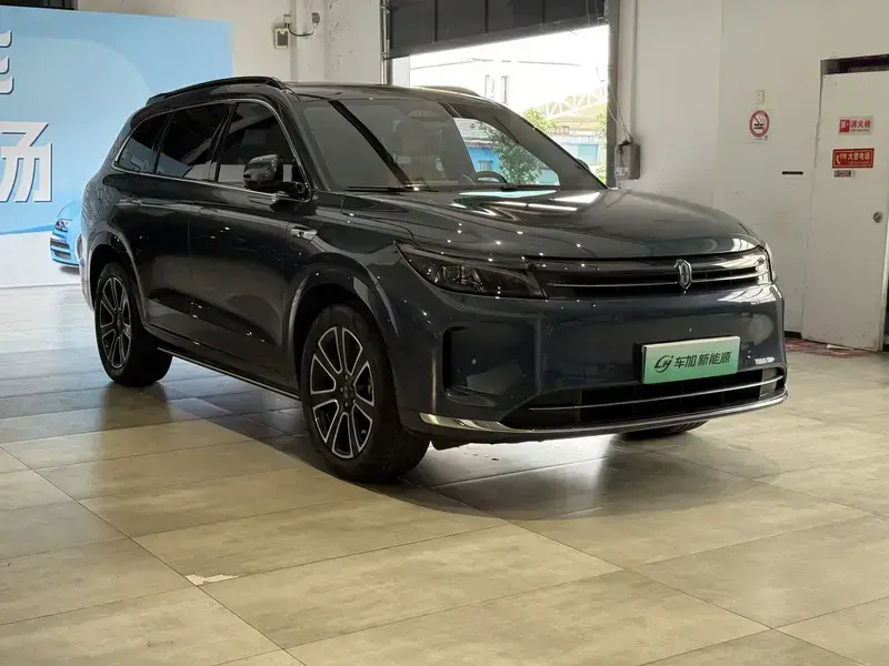 2024 Aito M7 с пробегом 23 000 км