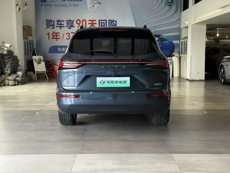 2024 Aito M7 с пробегом 23 000 км