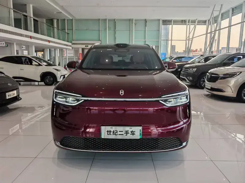 2026 Aito M7 с пробегом 18 000 км