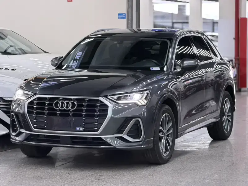 2023 Audi Q3 с пробегом 87 000 км